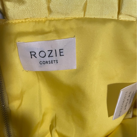 Bright butter yellow Rozie corset 🍋 - Picture 7 of 11